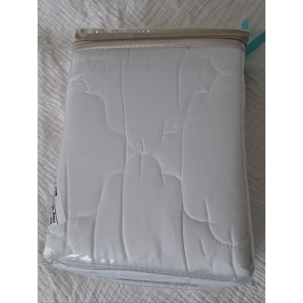 NWT Martha Stewart White XL Pillow Quilted Shams Luxury Egyptian Cotton